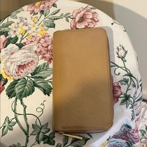 Louis Vuitton vernis clemence wallet